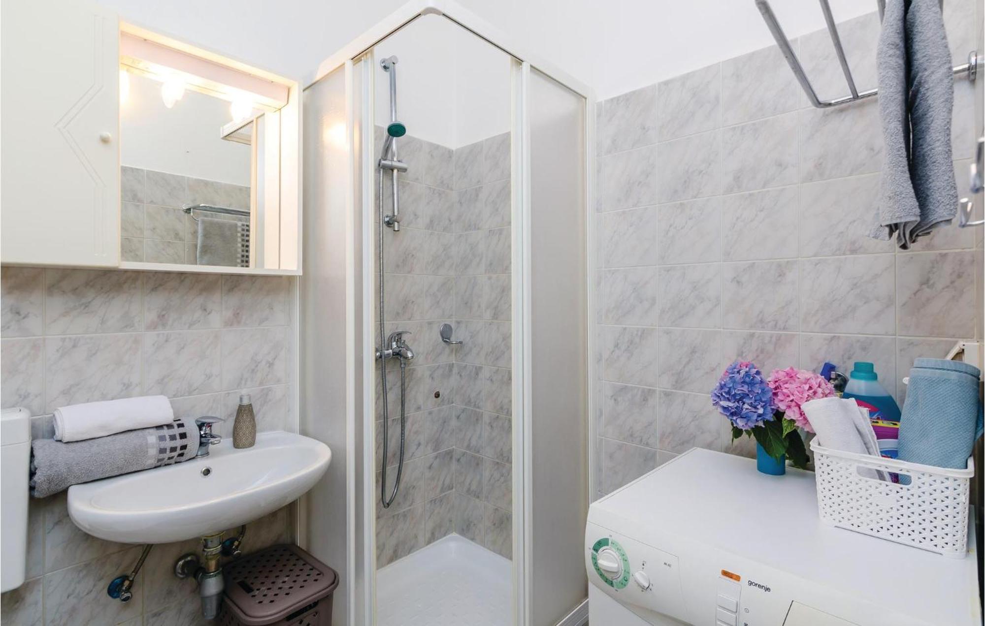 Pet Friendly Apartment In Bosanka With Kitchen Dubrovnik Exterior foto