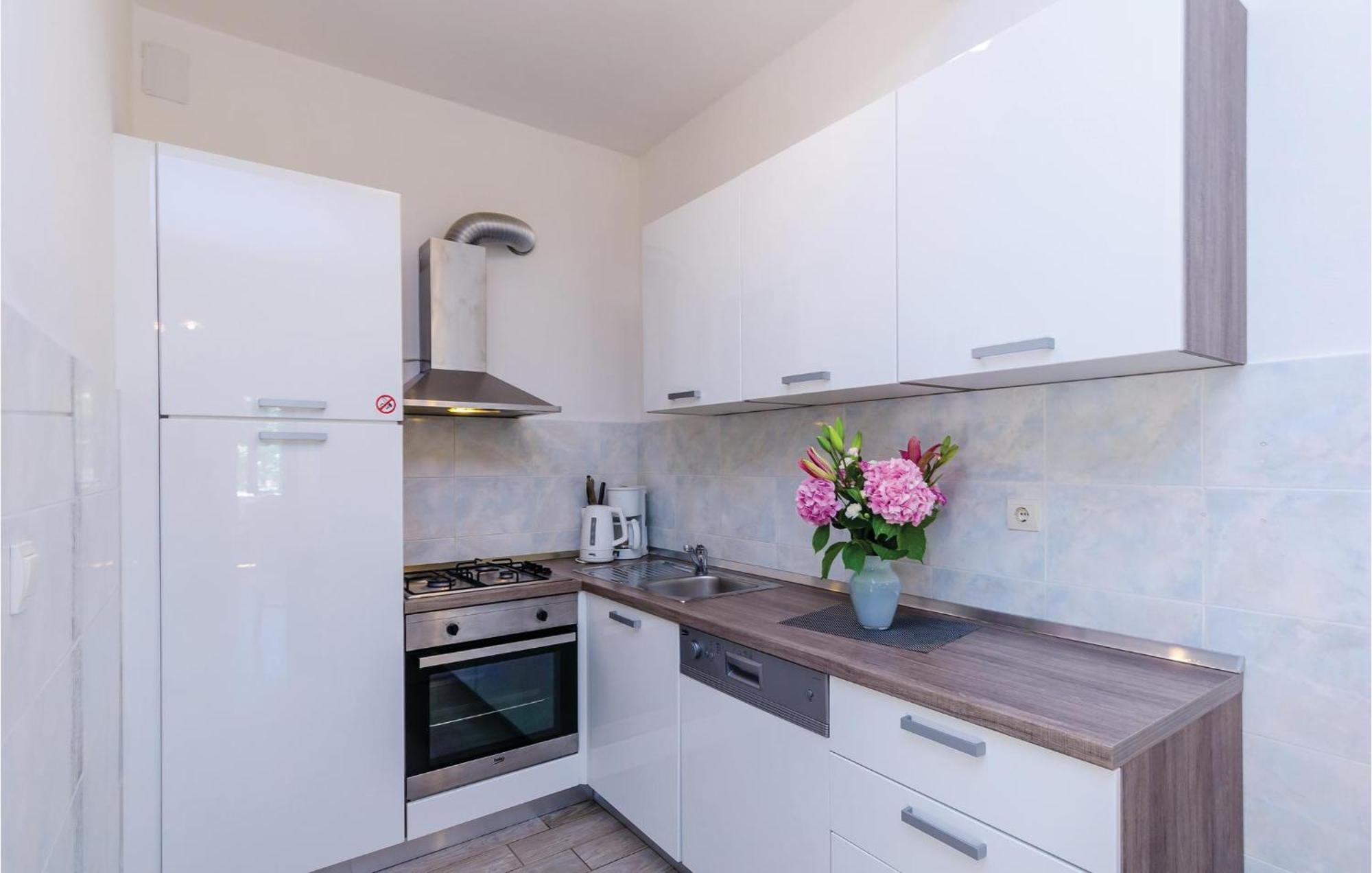 Pet Friendly Apartment In Bosanka With Kitchen Dubrovnik Exterior foto